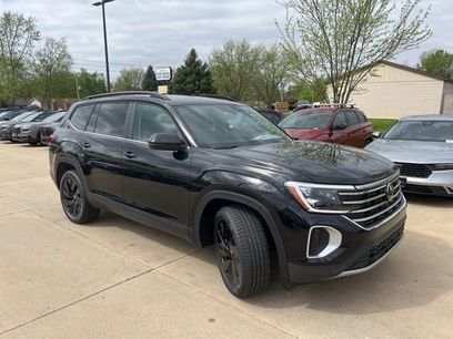 New 2026 Volkswagen Atlas SE