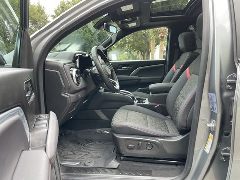 Used 2026 Chevrolet Colorado Z71 AWD/4WD image 15