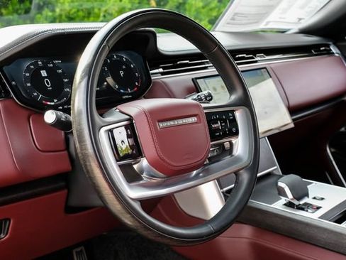 Used 2024 Land Rover Range Rover Autobiography AWD/4WD image 21