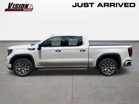 Used 2023 GMC Sierra 1500 Denali w/ Denali Reserve Package AWD/4WD image 8