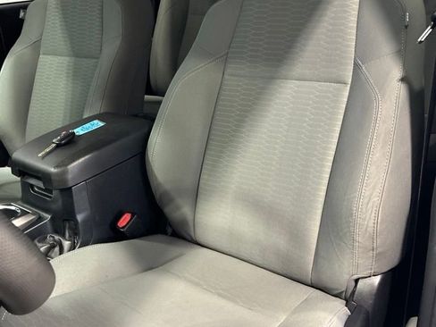Used 2019 Toyota Tacoma SR5 AWD/4WD image 20