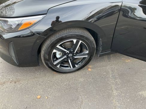 Used 2025 Nissan Sentra SV image 28