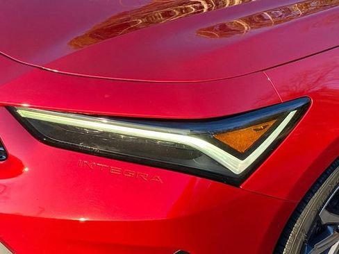 Used 2023 Acura Integra image 5