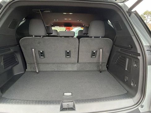 Certified 2026 Chevrolet Traverse LT image 10