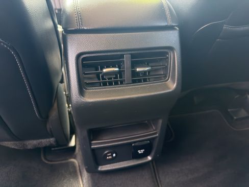 Used 2022 Ford Edge SEL w/ Convenience Package AWD/4WD image 11