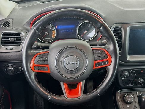 Used 2021 Jeep Compass Trailhawk w/ Convenience Group image 18