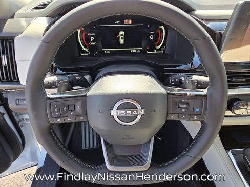 New 2026 Nissan Pathfinder SL AWD/4WD image 12