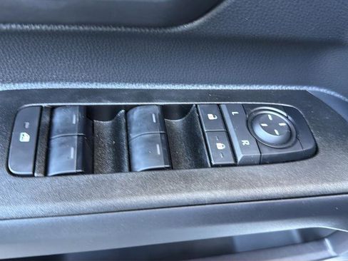 Used 2025 Toyota 4Runner TRD Off-Road AWD/4WD image 18