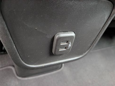 Used 2022 Chevrolet Equinox LS AWD/4WD image 15