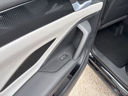 New 2026 Volkswagen Tiguan SE R-Line image 42