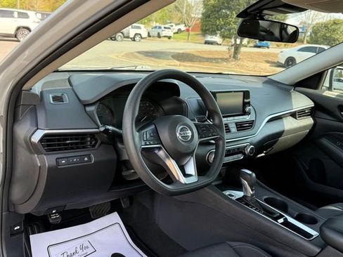 Used 2021 Nissan Altima 2.5 S image 16