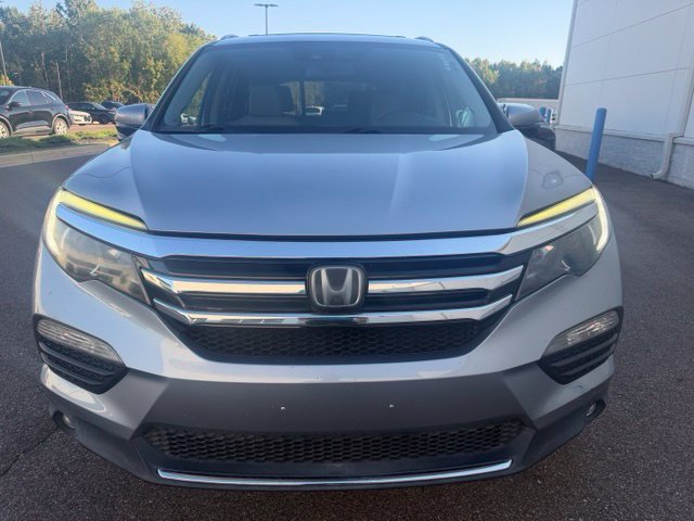 Used 2017 Honda Pilot Touring image 2