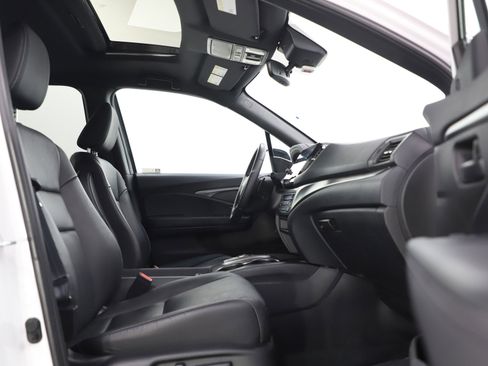 Used 2023 Honda Passport EX-L image 11