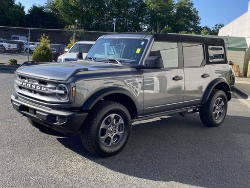Used 2024 Ford Bronco Big Bend AWD/4WD image 3
