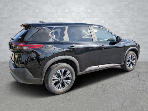 Used 2023 Nissan Rogue SV image 5