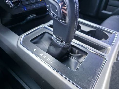 Used 2018 Ford F150 Lariat w/ Equipment Group 502A Luxury image 17