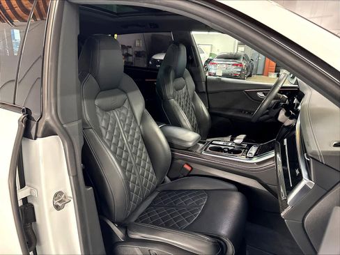 Used 2023 Audi SQ8 Prestige w/ Prestige Package AWD/4WD image 10
