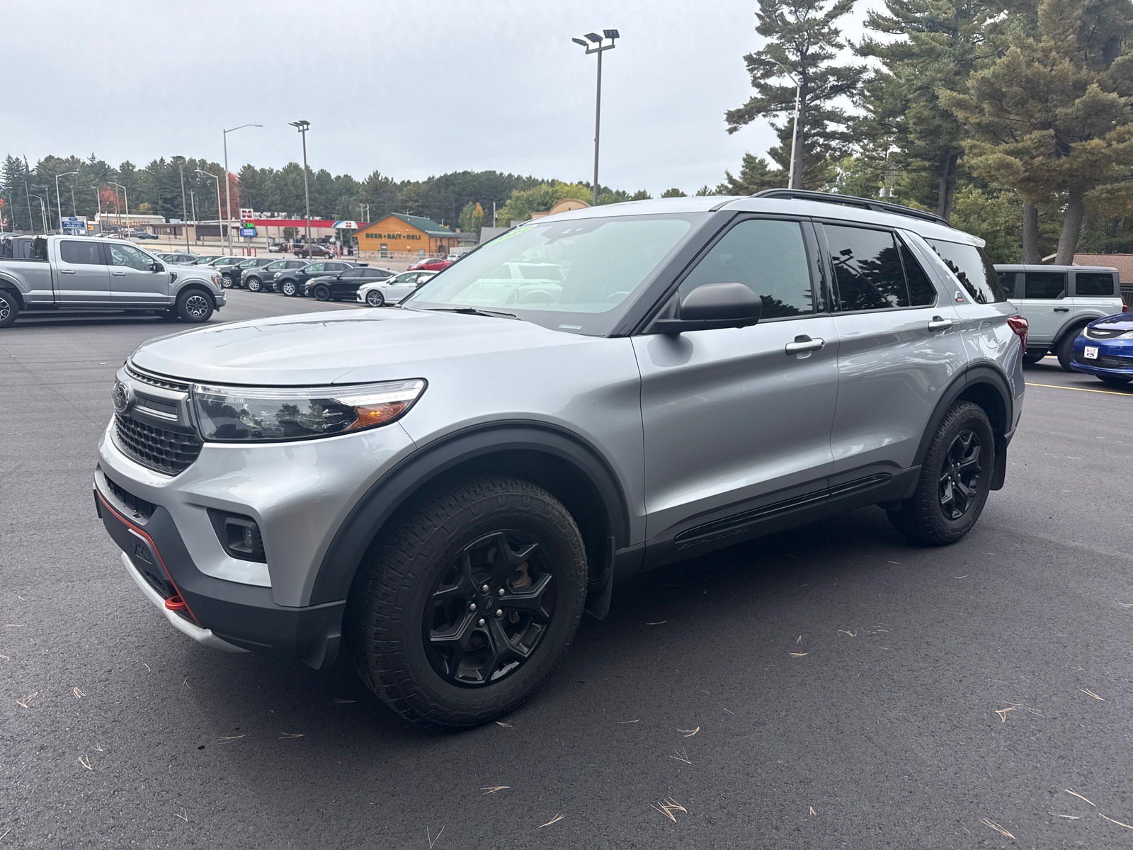 Used 2022 Ford Explorer Timberline AWD/4WD image 3