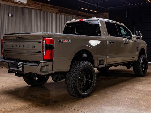 Used 2026 Ford F250 Platinum AWD/4WD image 10