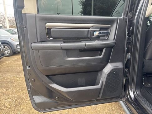 Used 2016 RAM 1500 Sport w/ Black Ram 1500 Sport Group image 17