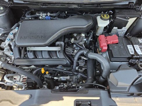 Used 2022 Nissan Rogue Sport SV AWD/4WD image 26