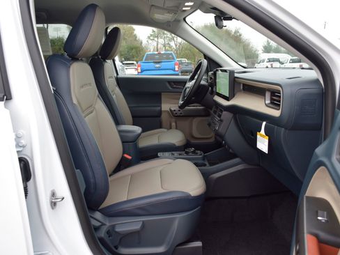 New 2026 Ford Maverick Lariat image 23