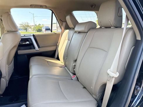 Used 2020 Toyota 4Runner Limited AWD/4WD image 11