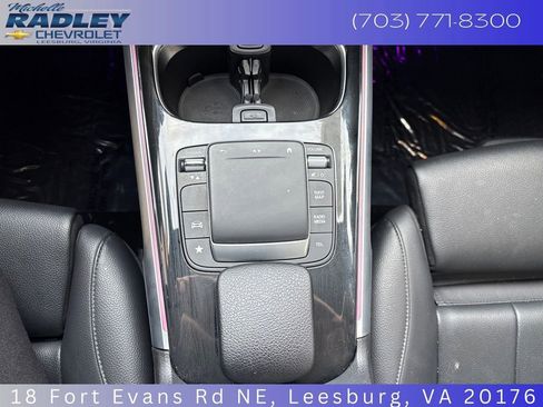 Used 2022 Mercedes-Benz GLB 250 4MATIC image 10