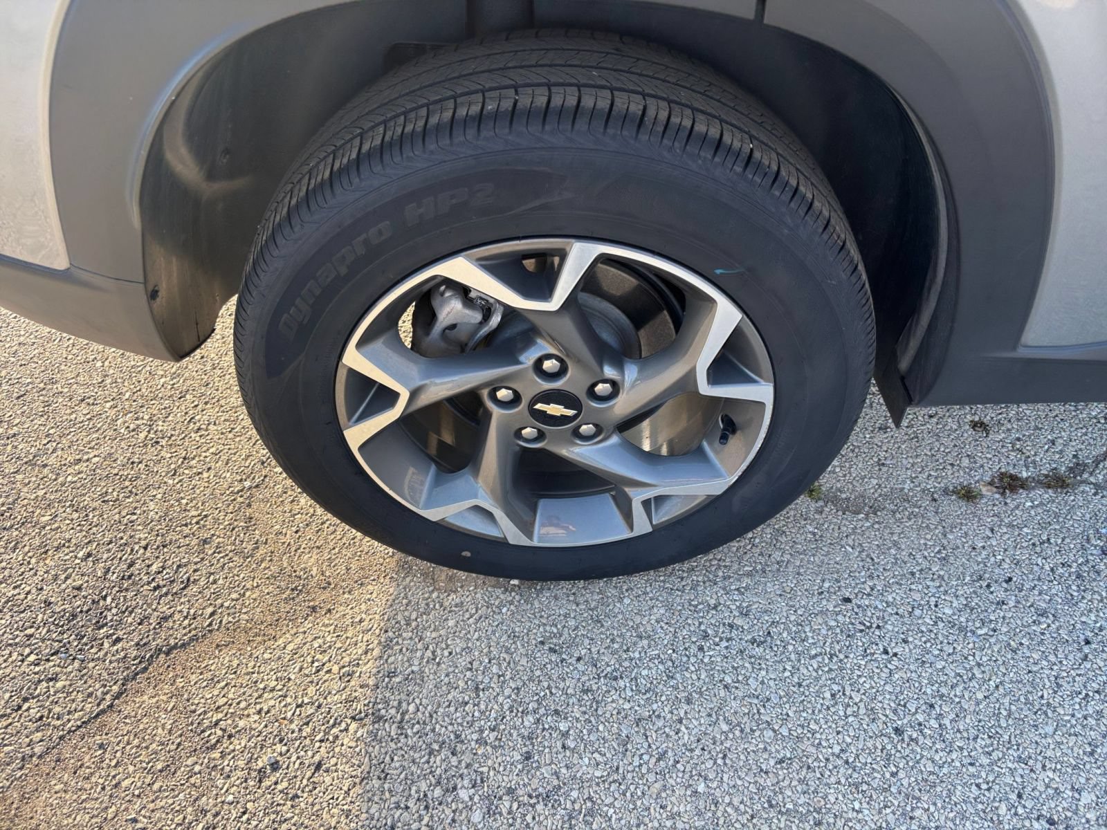 Used 2025 Chevrolet Trax LT FWD image 28