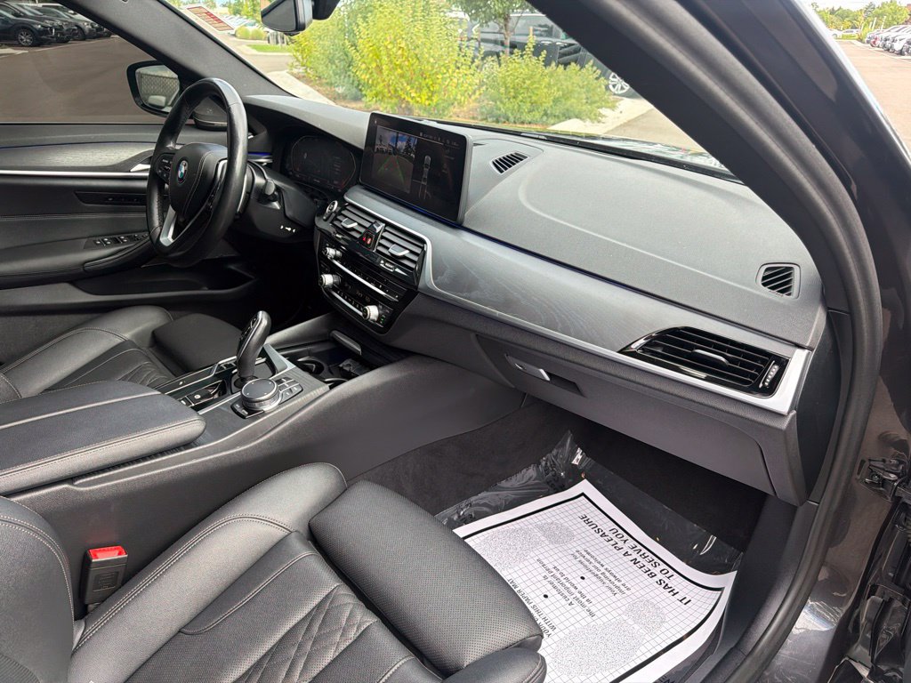 Used 2023 BMW 530i xDrive w/ Premium Package AWD/4WD image 11