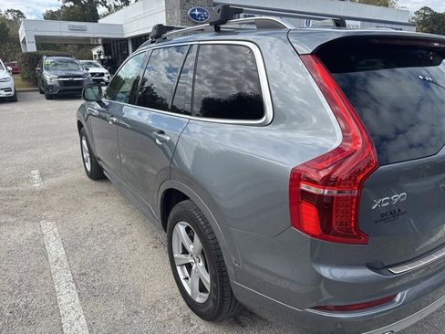 Used 2017 Volvo XC90 T5 Momentum w/ Vision Package image 3