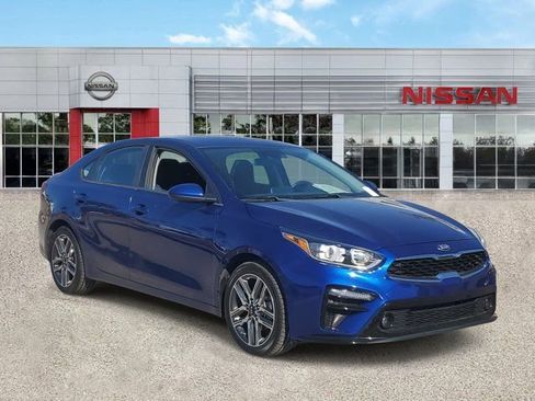 Used 2019 Kia Forte S image 2