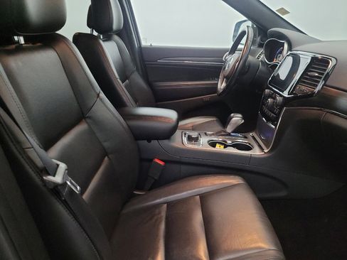 Used 2020 Jeep Grand Cherokee Limited image 21