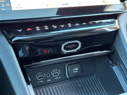 New 2026 Jeep Grand Cherokee Altitude AWD/4WD image 20
