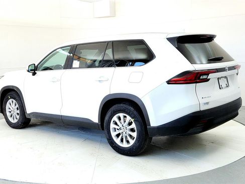 New 2026 Toyota Grand Highlander XLE image 4