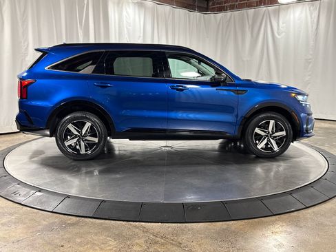 Certified 2021 Kia Sorento EX AWD/4WD image 9