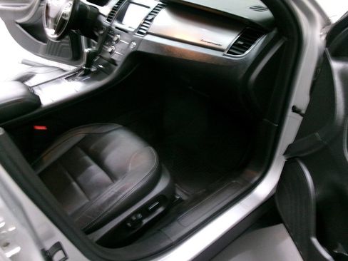 Used 2013 Ford Taurus SEL FWD image 25