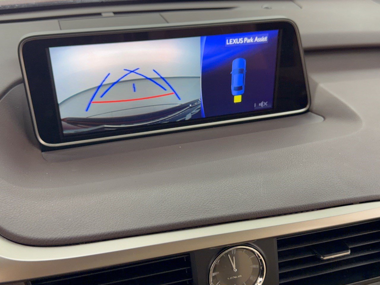 Used 2019 Lexus RX 450h AWD w/ Navigation Package image 24
