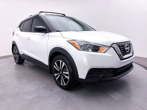 Used 2019 Nissan Kicks SV w/ Exterior Package FWD image 8