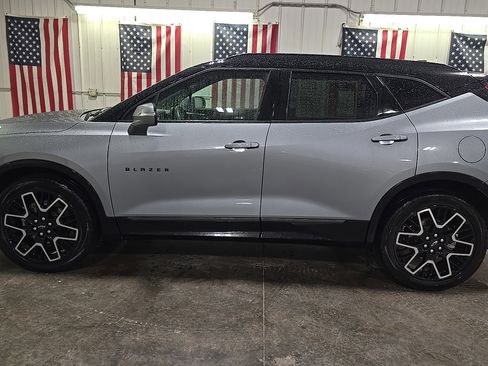 Used 2024 Chevrolet Blazer RS w/ Driver Confidence II Package image 3