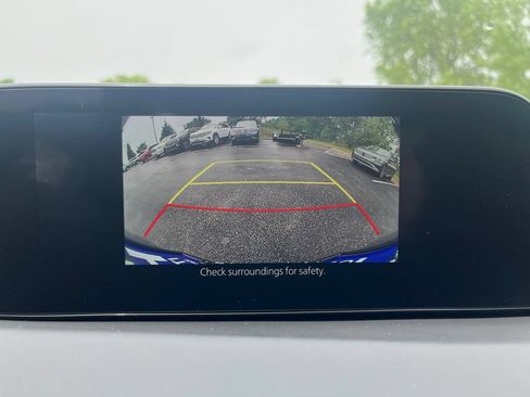 Used 2023 MAZDA MAZDA3 s FWD image 18