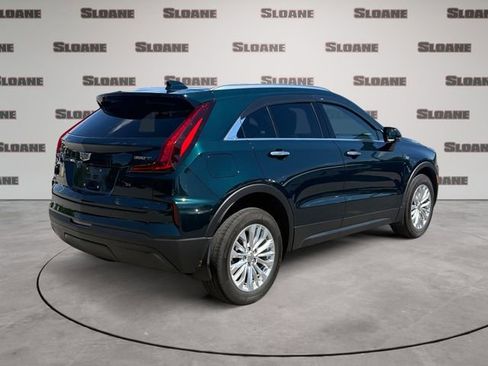 Used 2024 Cadillac XT4 Luxury w/ Cold Weather Package AWD/4WD image 5