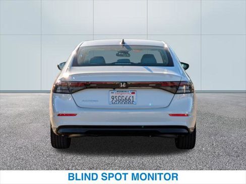 Used 2025 Honda Accord SE image 8