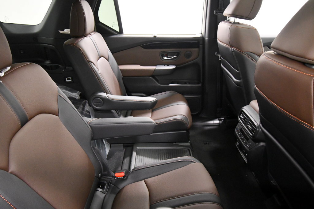 New 2026 Honda Pilot TrailSport image 13