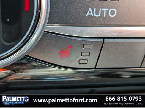 Used 2022 Ford Escape SE w/ SE Sport Appearance Package FWD image 25