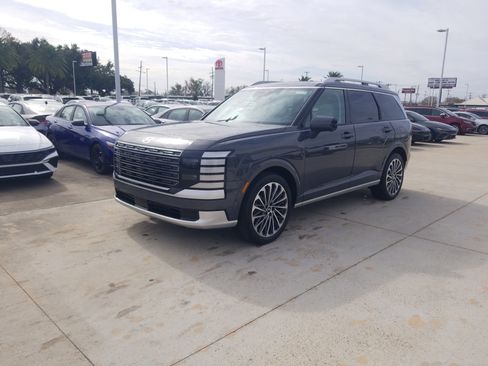 New 2026 Hyundai Palisade Calligraphy FWD image 3