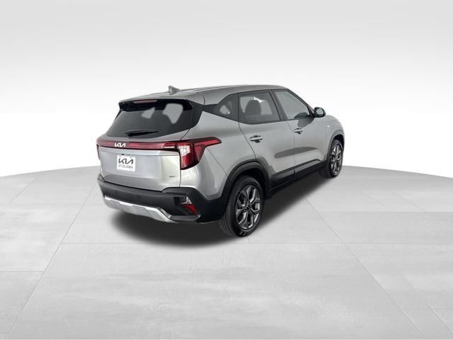Certified 2026 Kia Seltos LX AWD/4WD image 7