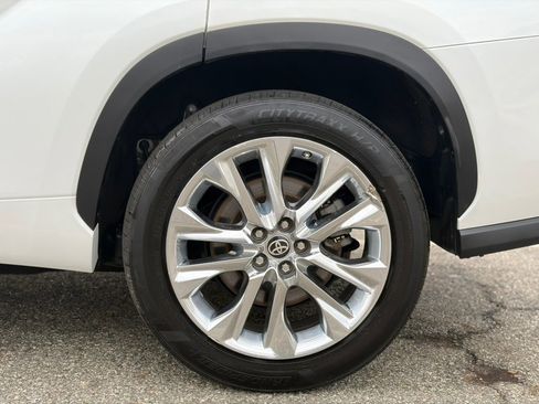 Used 2022 Toyota Highlander Limited image 40