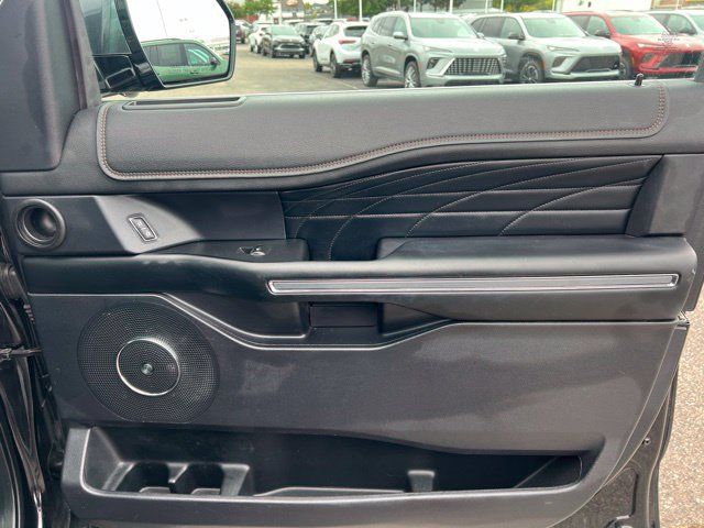 Used 2019 Ford Expedition Max Platinum AWD/4WD image 9