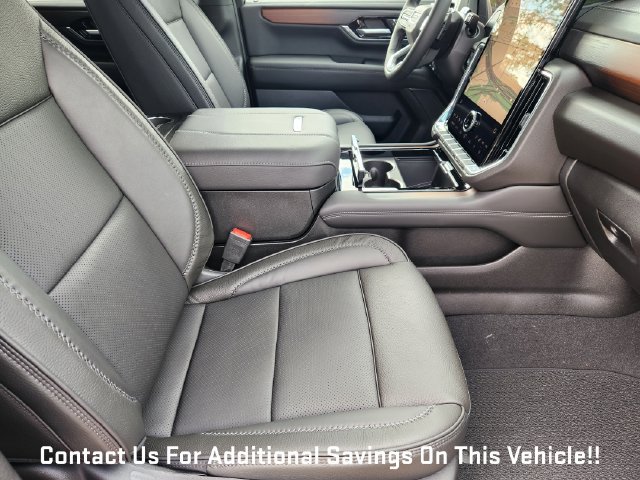 New 2027 GMC Yukon Denali w/ Sun & Power Step Package AWD/4WD image 10